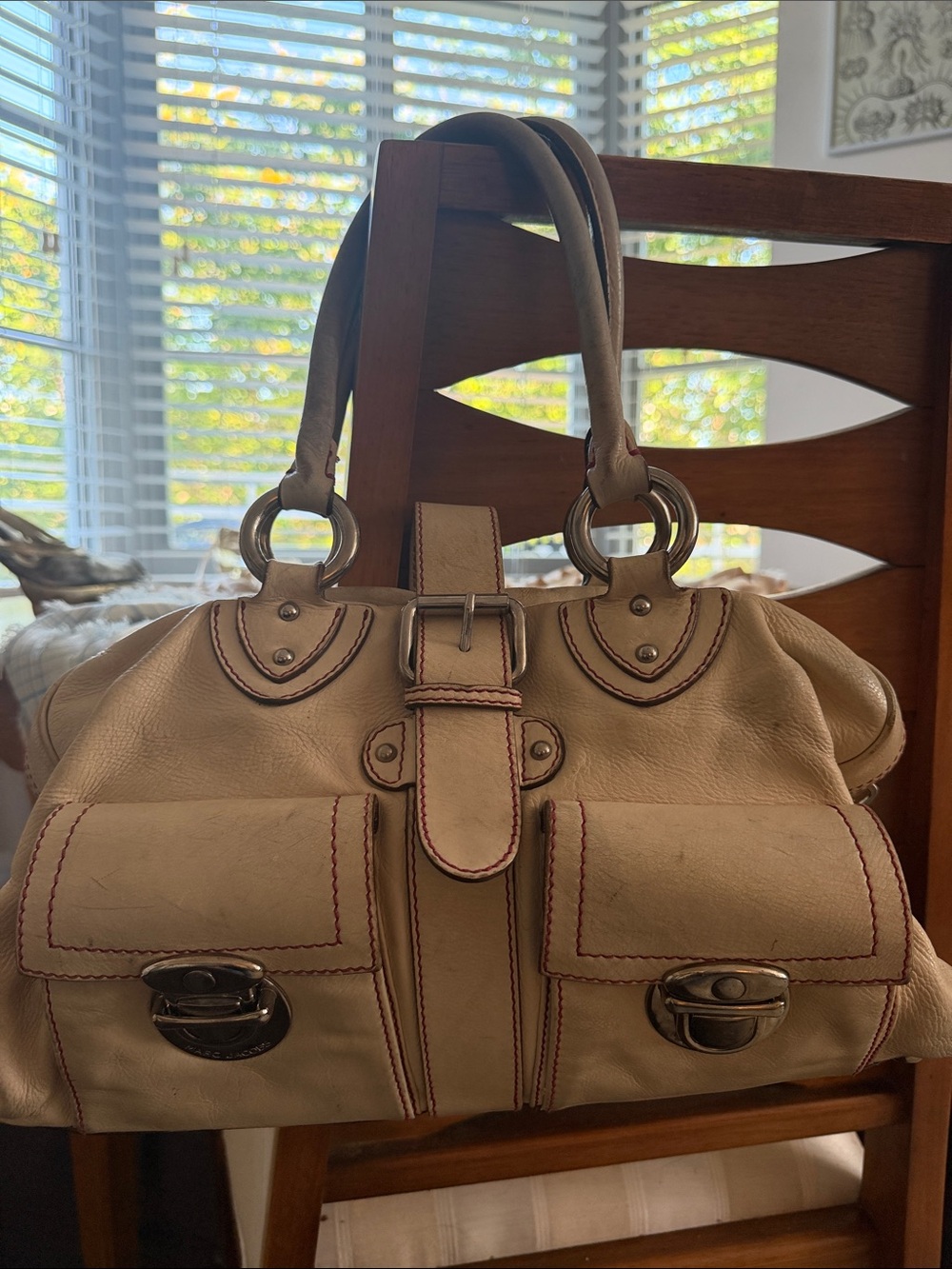 Marc Jacobs Cream Leather Shoulder Bag with Contrast Stitching